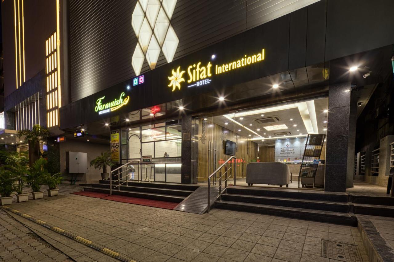 Hotel Sifat International Сурат Екстер'єр фото