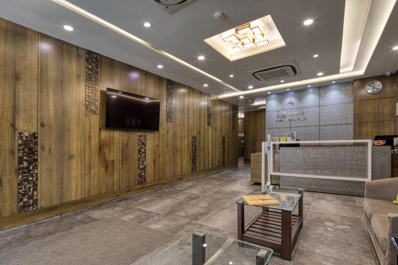 Hotel Sifat International Сурат Екстер'єр фото