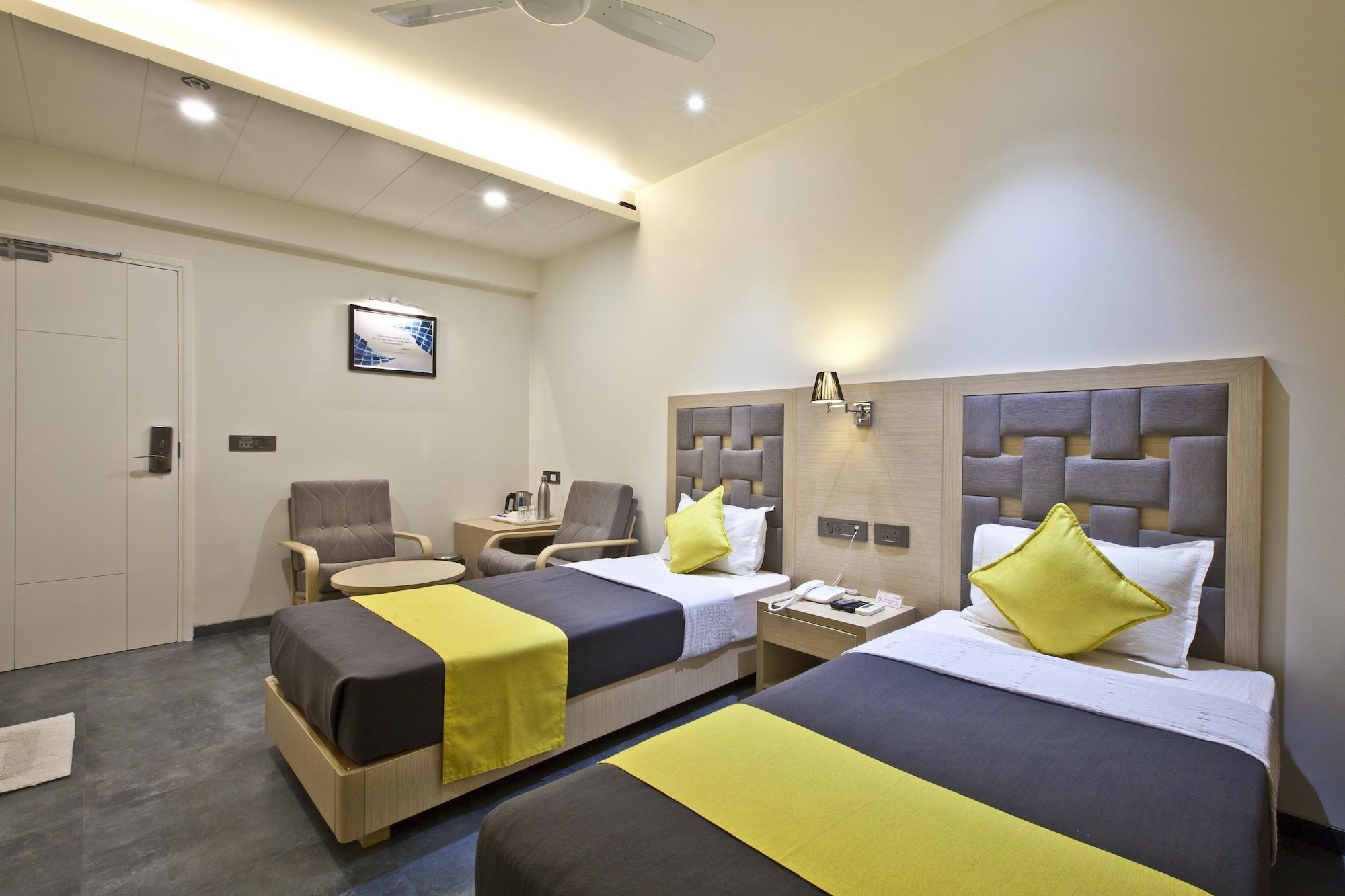 Hotel Sifat International Сурат Екстер'єр фото