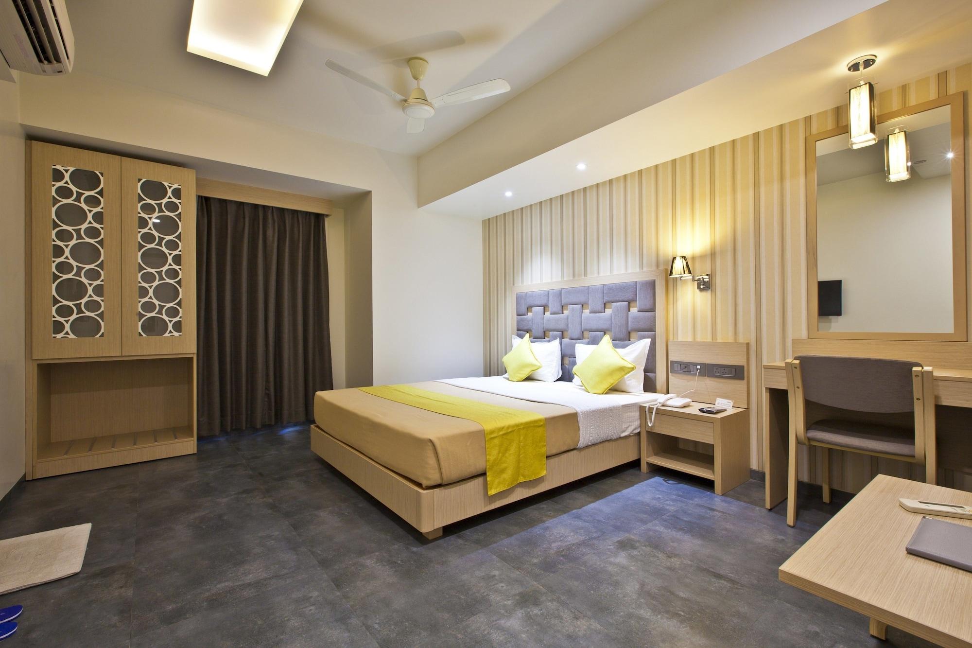 Hotel Sifat International Сурат Екстер'єр фото